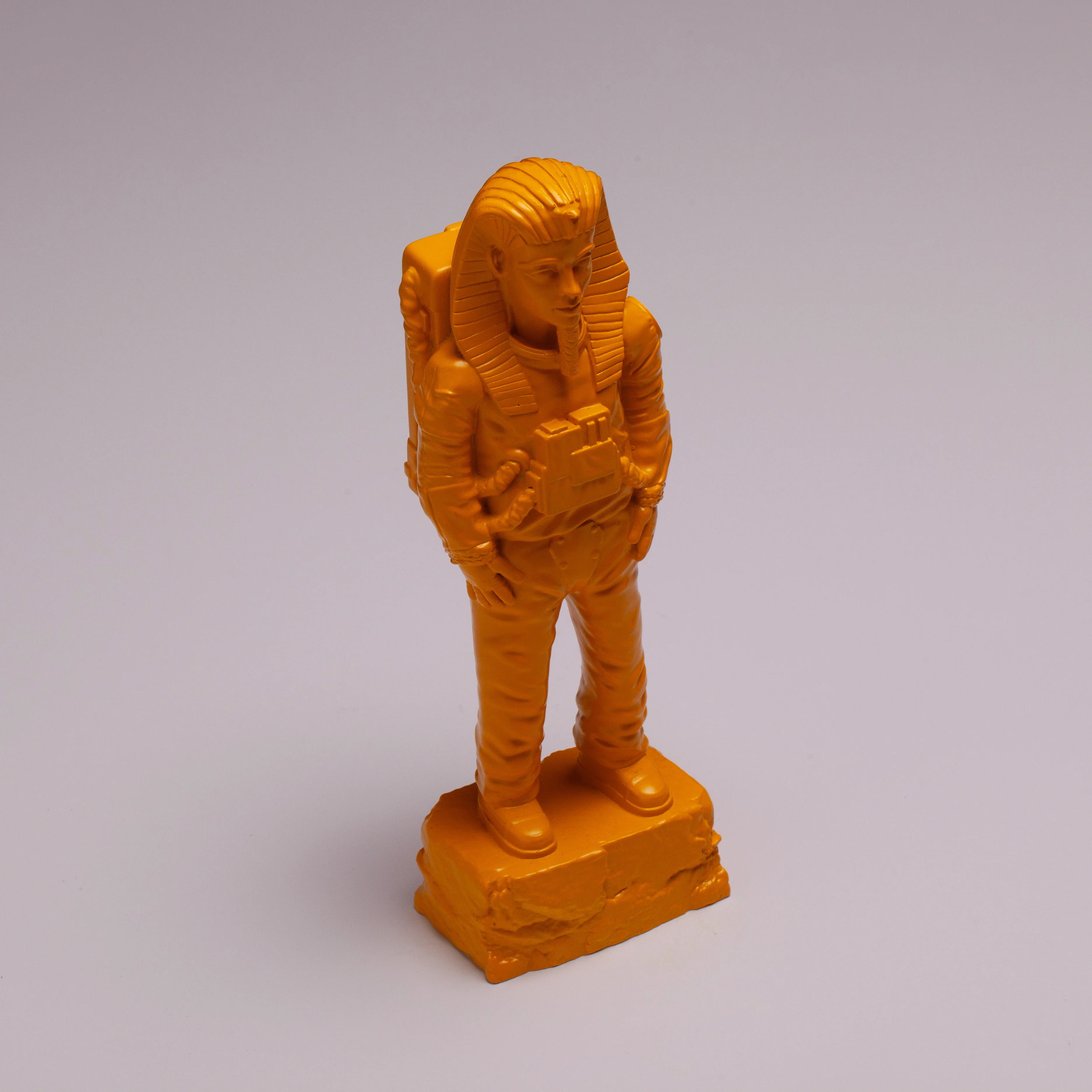 LAB:010 [Yellow Tutankhamun] - Image 3