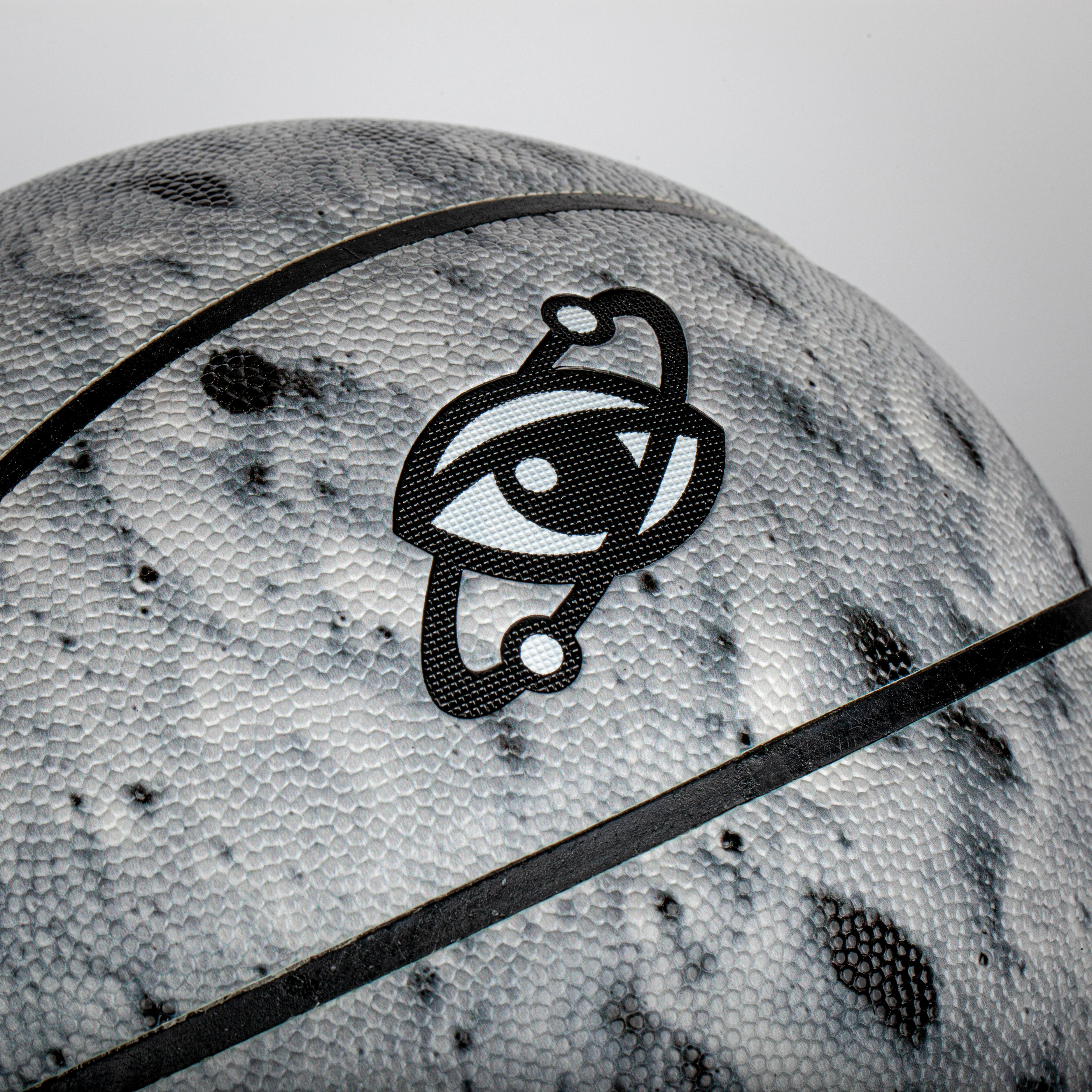 Moonshot Basketball - Image 4