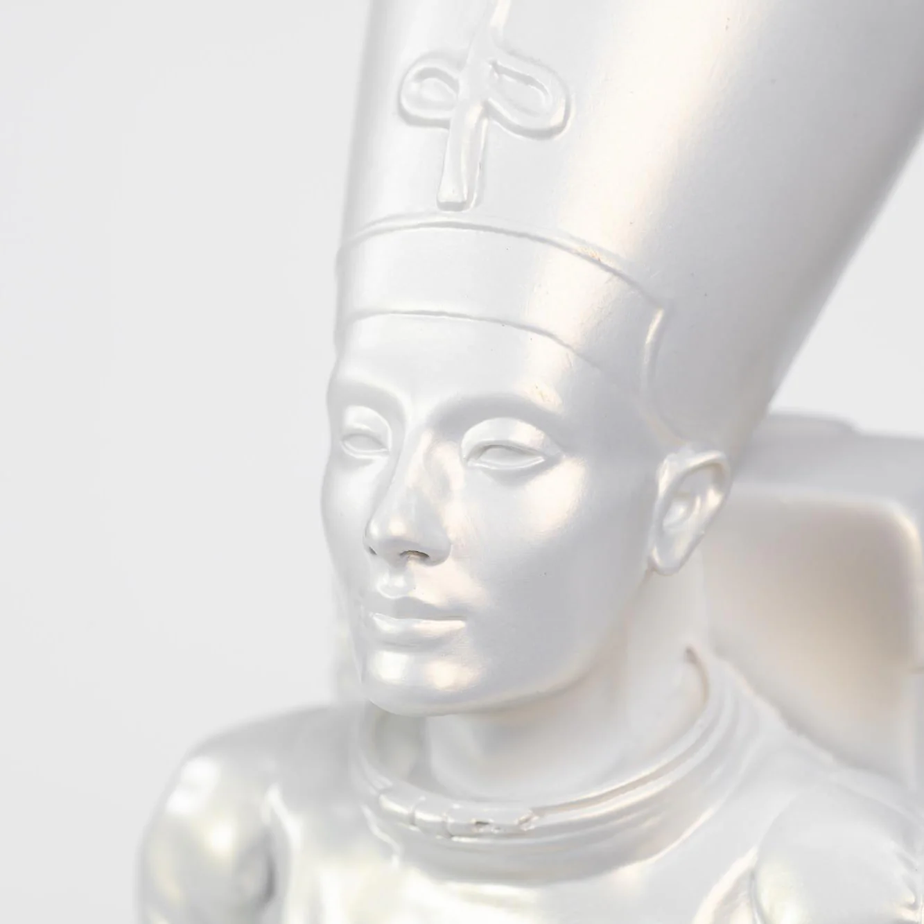XL Ancient Astronaut Nefertiti (Pearl White) - Image 7