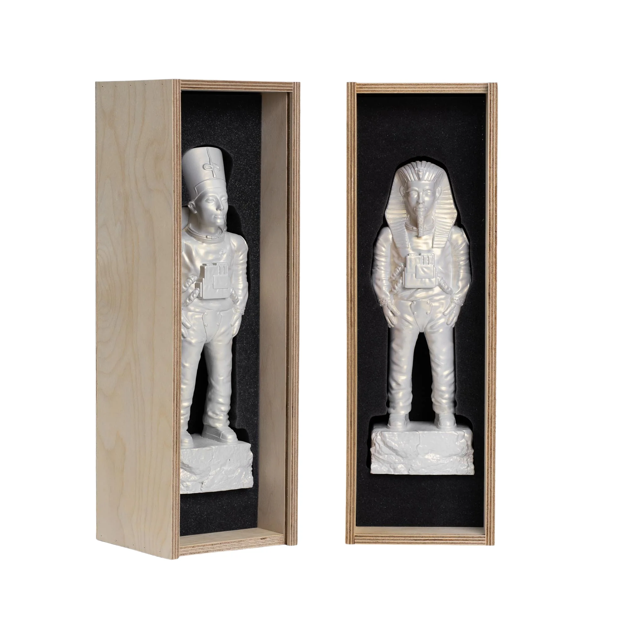 LAB:38 XL Ancient Astronaut Tutankhamun (White) - Image 6